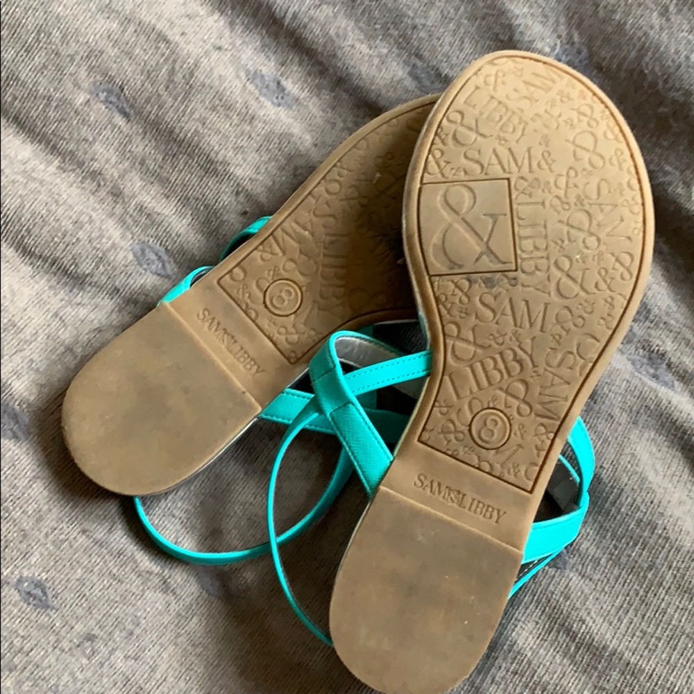 Sandals - Picture 2 of 3